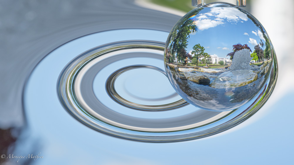 Durch die Kugel&nbsp;geschaut